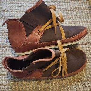 Chaco Harper Picante mid-ankle leather boots Size 7